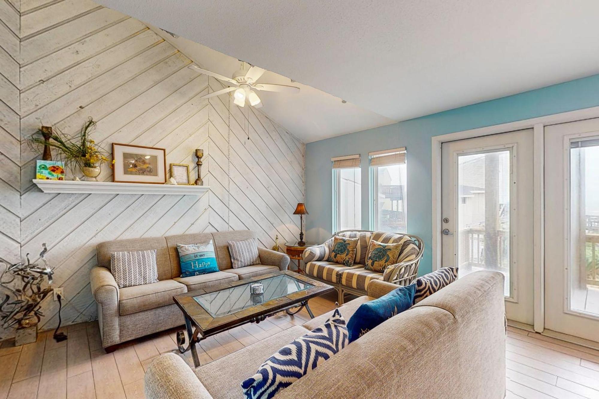 Lost Colony IV Port Aransas Room photo