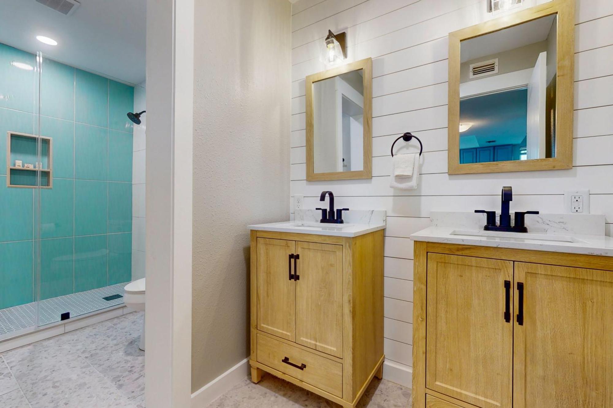Lost Colony IV Port Aransas Room photo