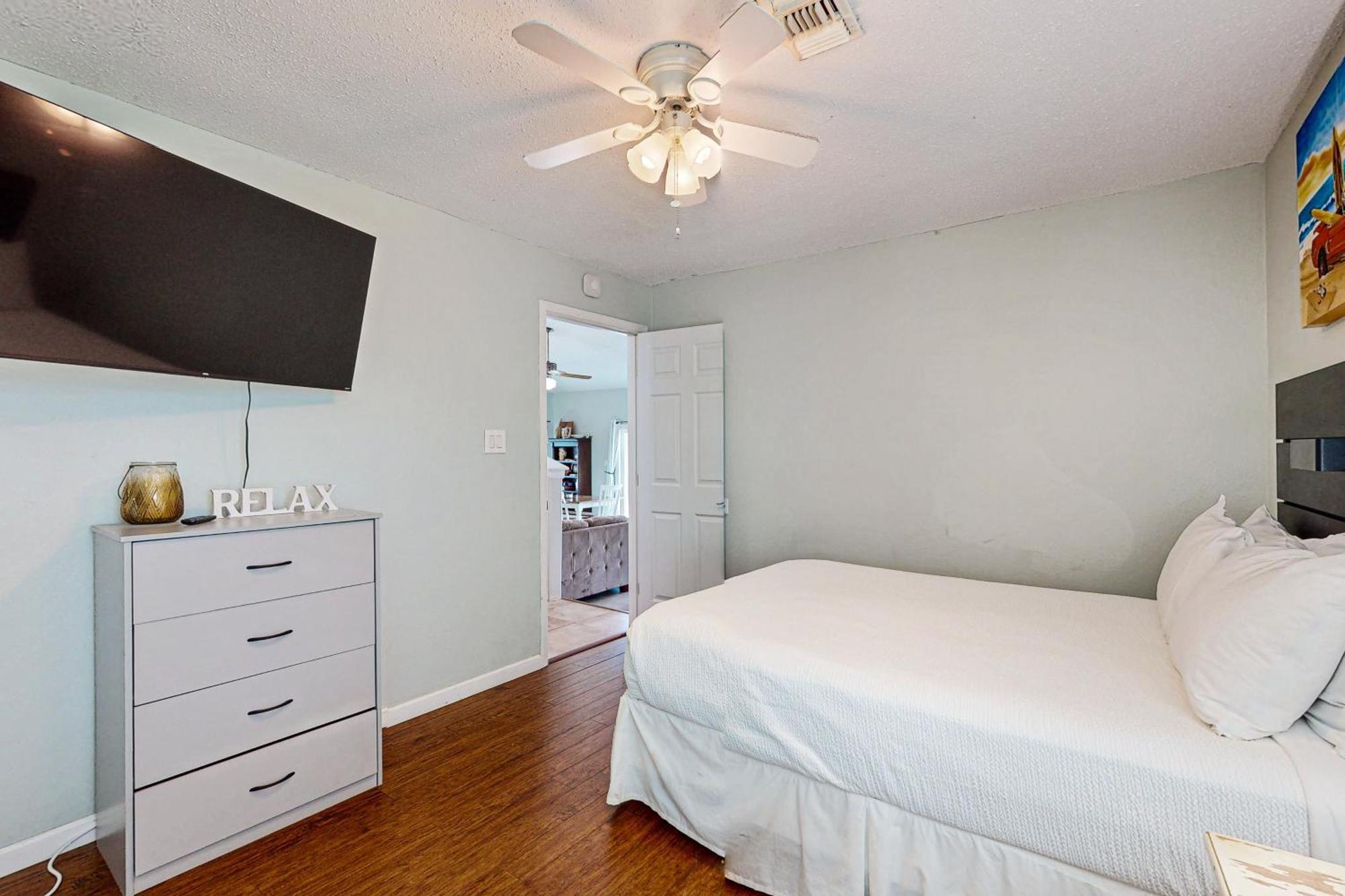 Lost Colony IV Port Aransas Room photo